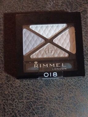 4/$30 New Rimmel London Eyeshadow Quad - #018 Romantic Cool